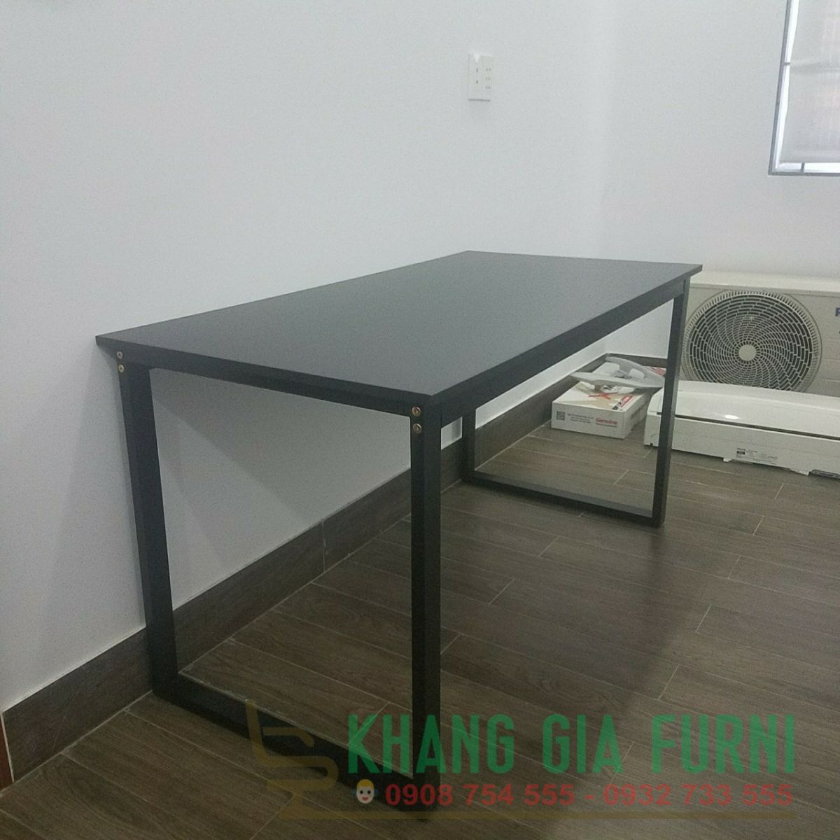 Bàn làm việc giá rẻ 140*70 chân sắt 25x50 khung lắp ráp : SG - U70 - $hienthicat